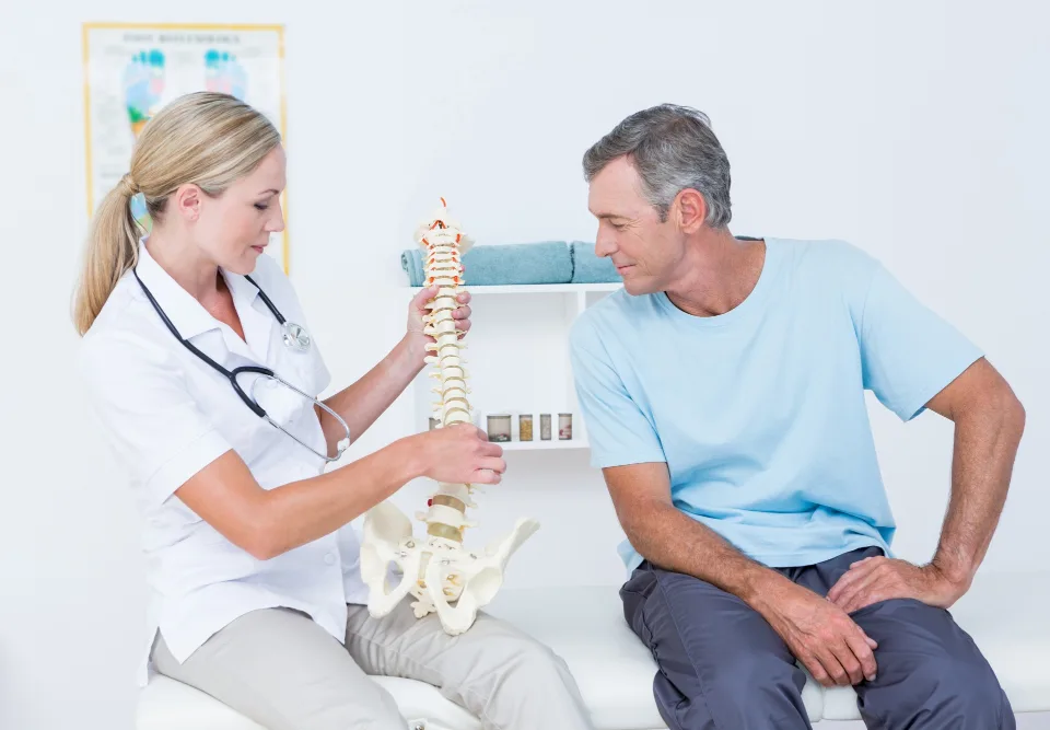 osteoporosis-diagnosis-by-geriatrician