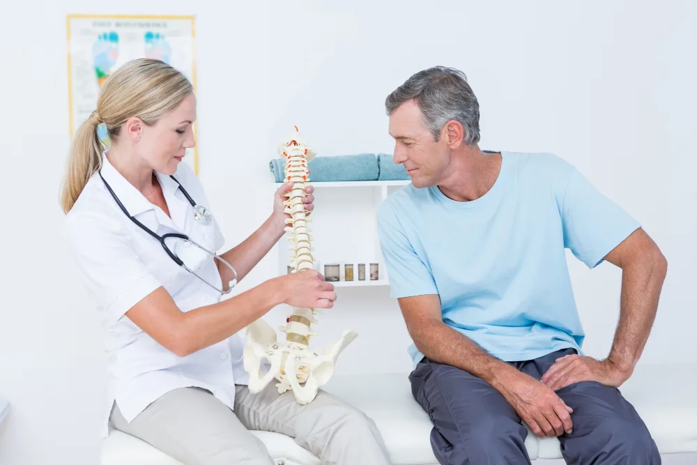 osteoporosis-diagnosis-by-geriatrician